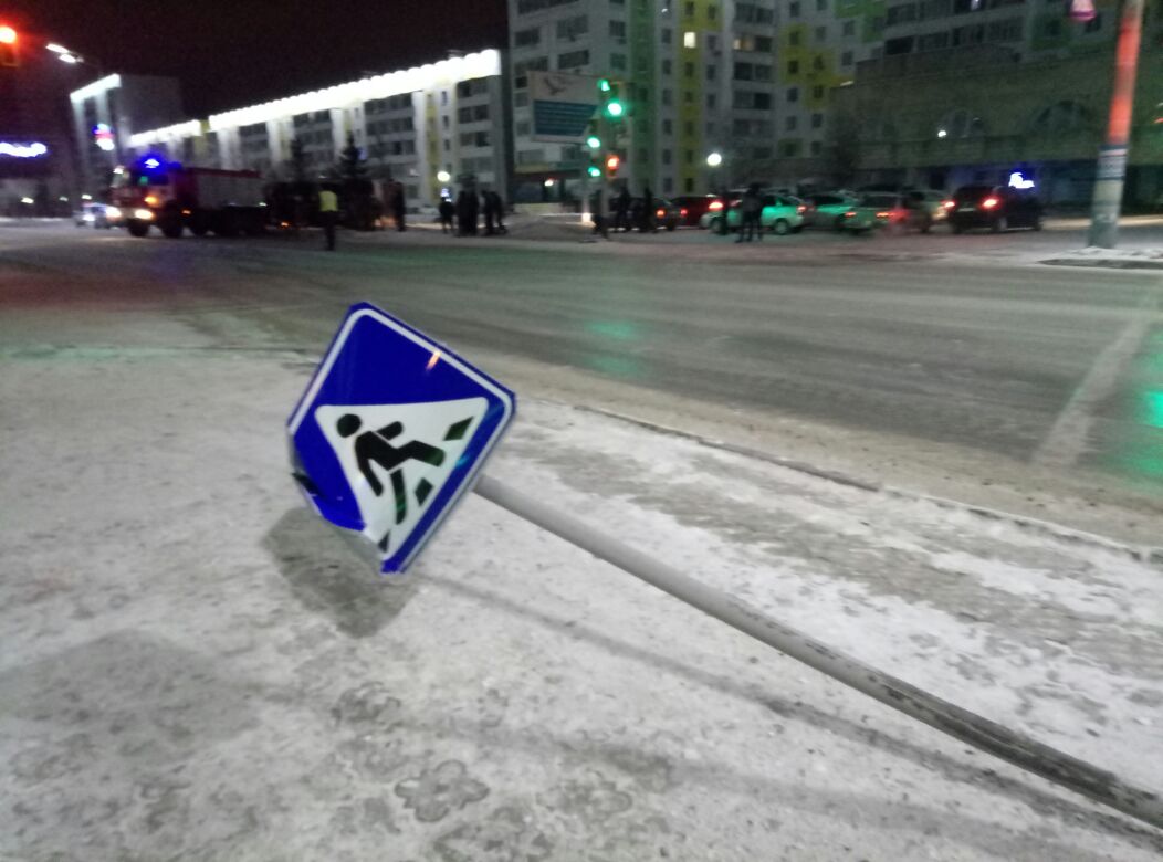 В Петропавловске из-за гололёда перевернулась пожарная машина (видео) —  Петропавловск News