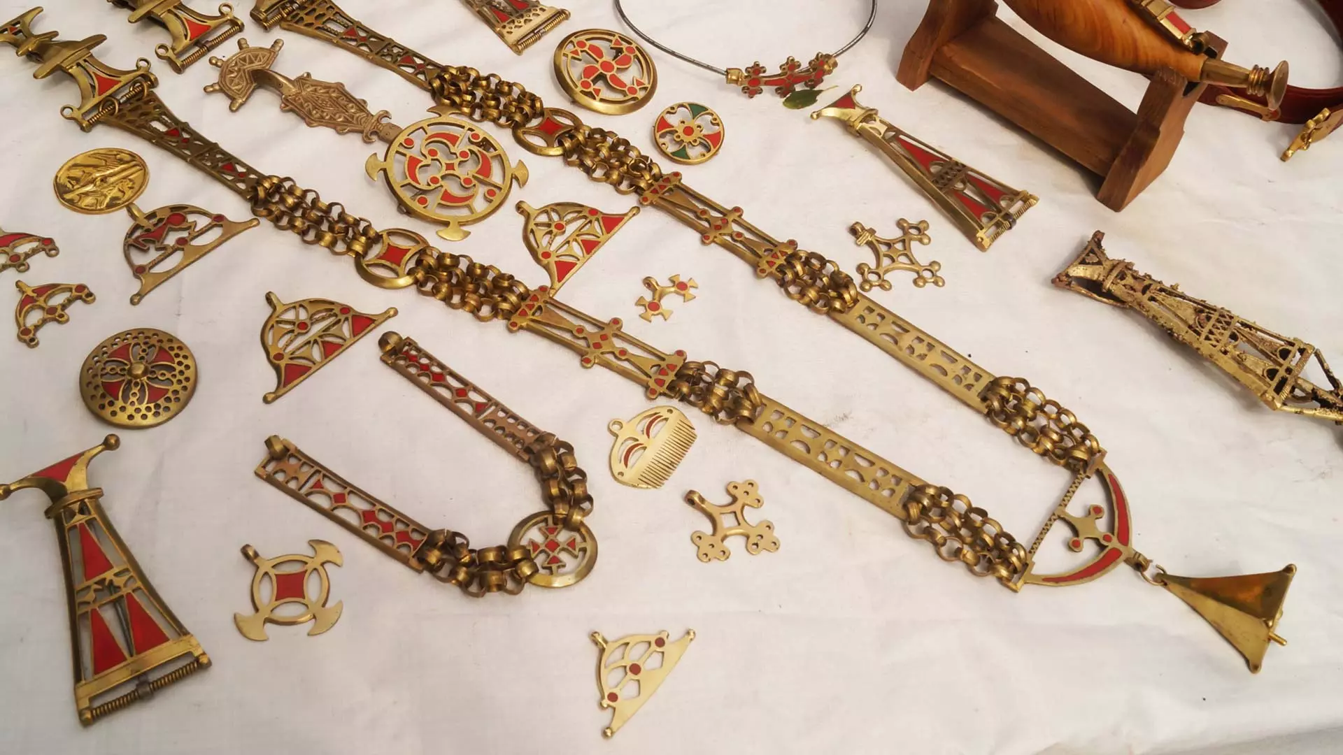Опыт аутентичного изготовления ювелирных украшений киевской археологической культуры