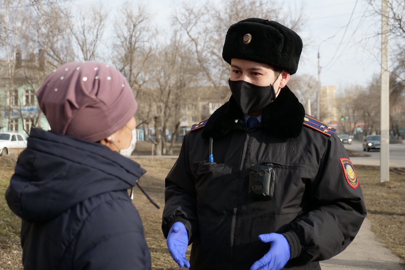 В Петропавловске будут наказывать посетителей и руководителей банков и почты за очереди