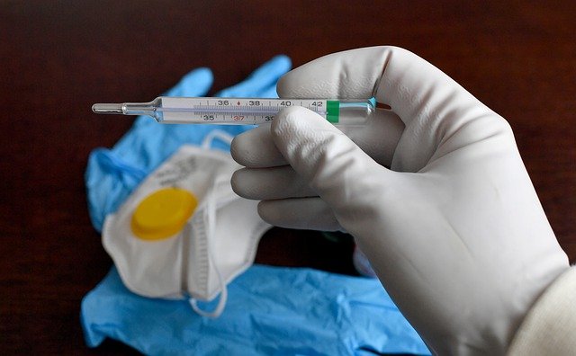За сутки 168 казахстанцев подцепили пневмонию с признаками опасного вируса