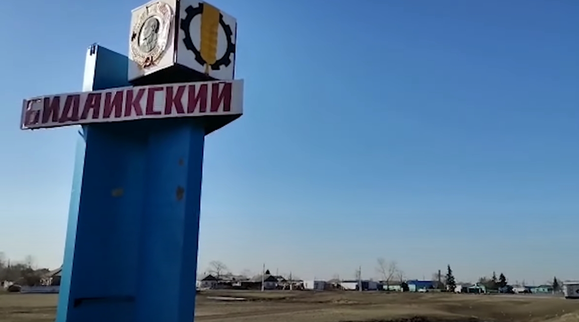 На севере Казахстана сельская свалка выросла до размера деревни