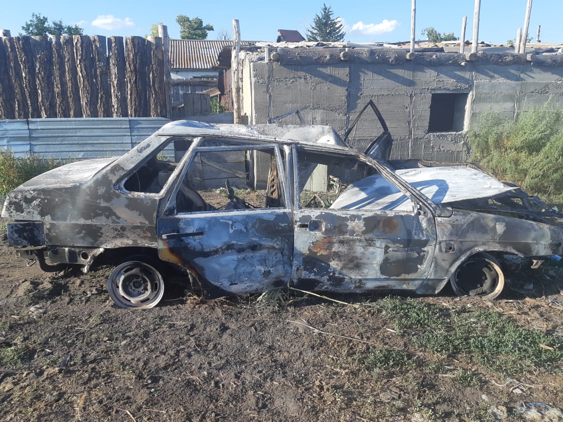 На севере Казахстана молодой угонщик сжег машину