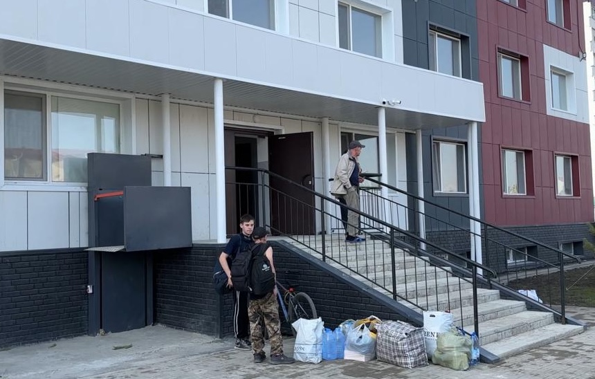 В Петропавловске людей из эвакопунктов школ переселили в студенческое общежитие