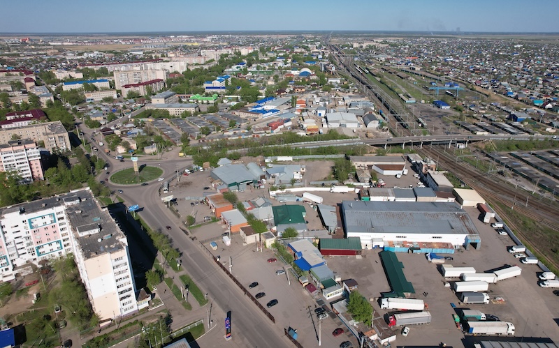 мост в Рабочем поселке Петропавловска, вид с дрона