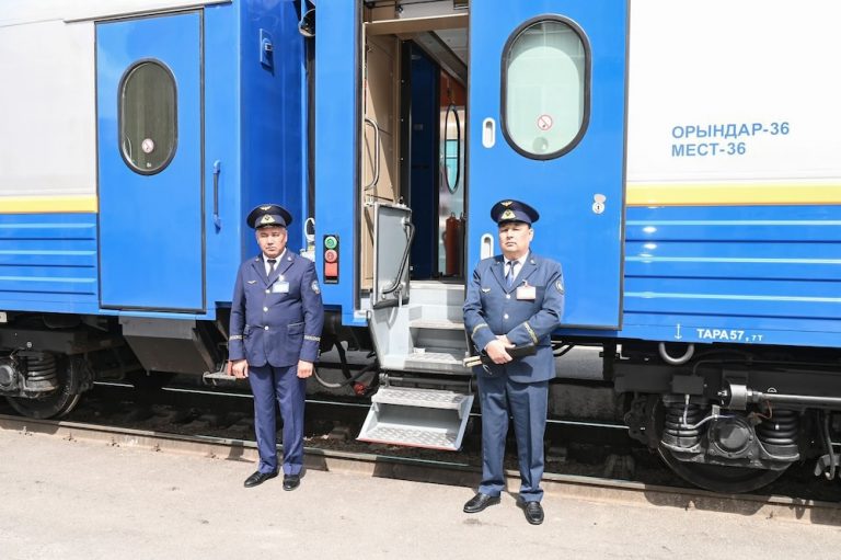 Поезд Караганда-Москва взвращается