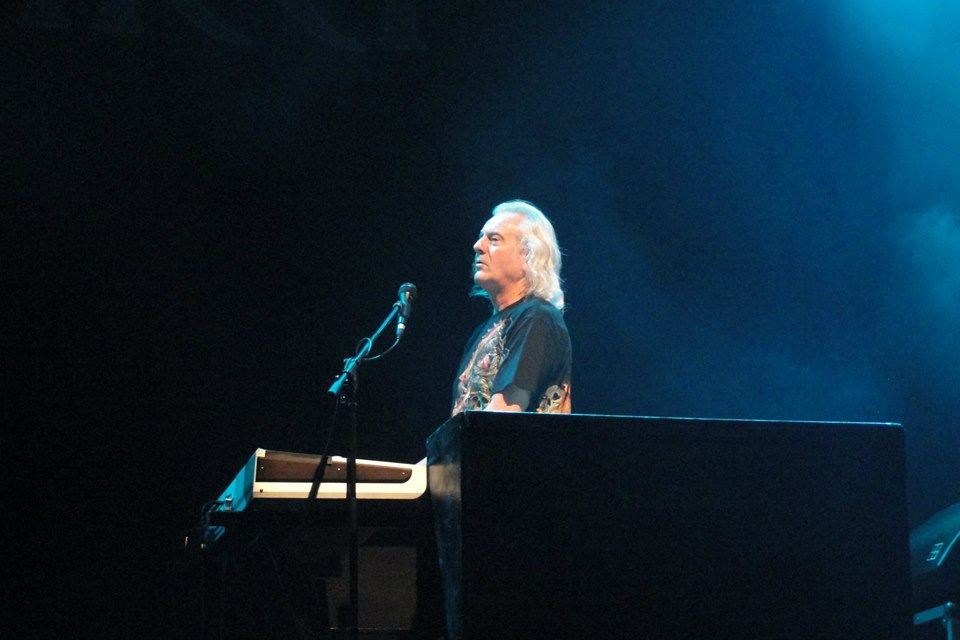 клавишника Uriah Heep Фила Ланзона