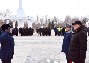 Гауез Нурмухамбетов поздравил заступивших на дежурство полицейских Северного Казахстана с Новым годом